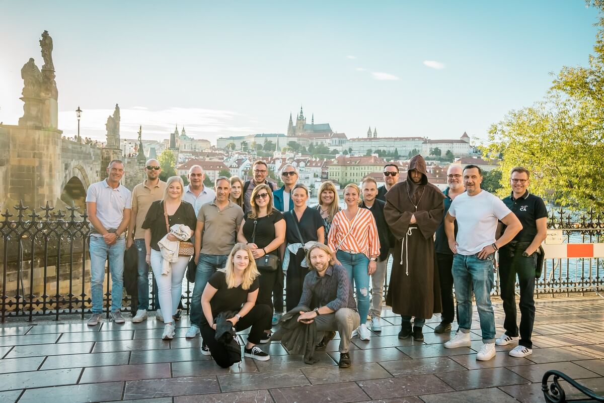 An outdoor escape game and a team building activity
