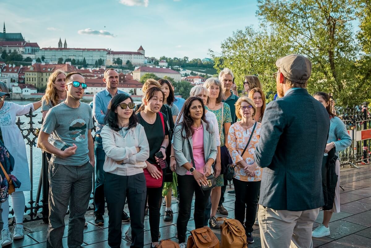 An outdoor escape game and a team building activity