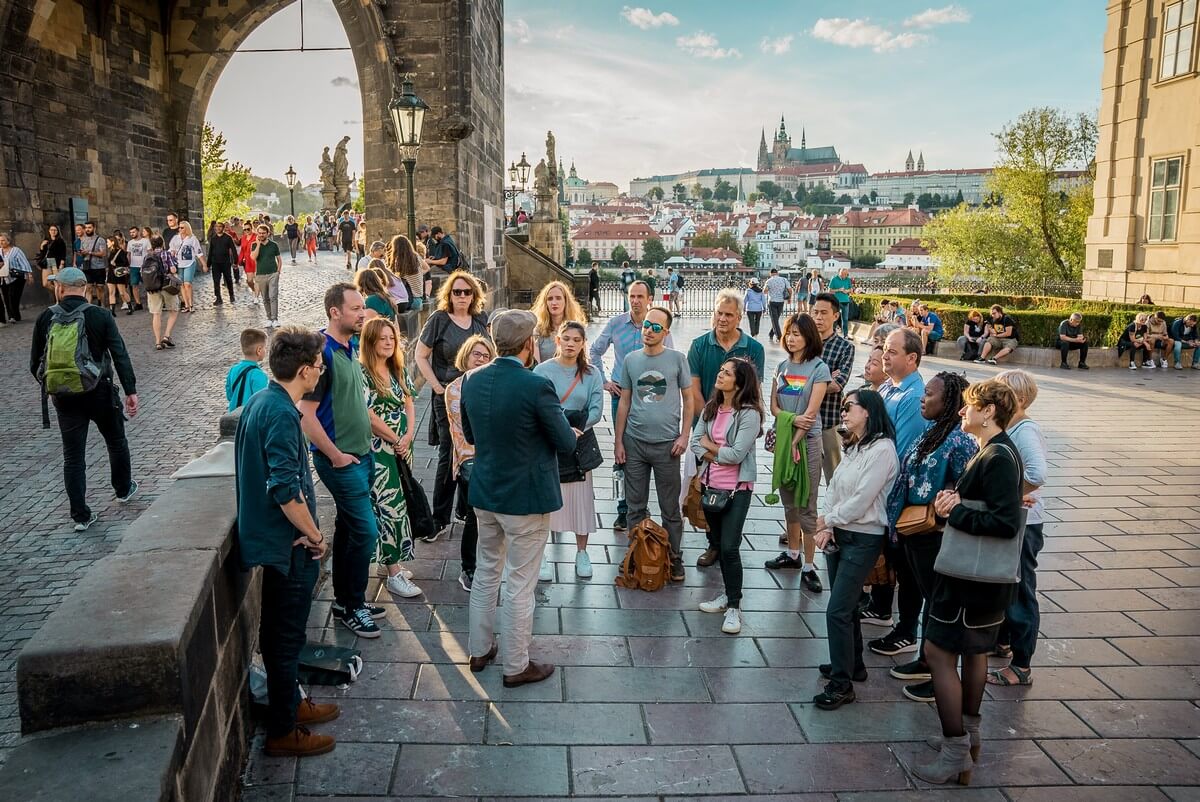 An outdoor escape game and a team building activity